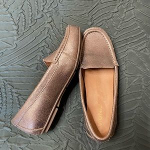 Vionic Women's Debbie - Driver Moccasin Flats